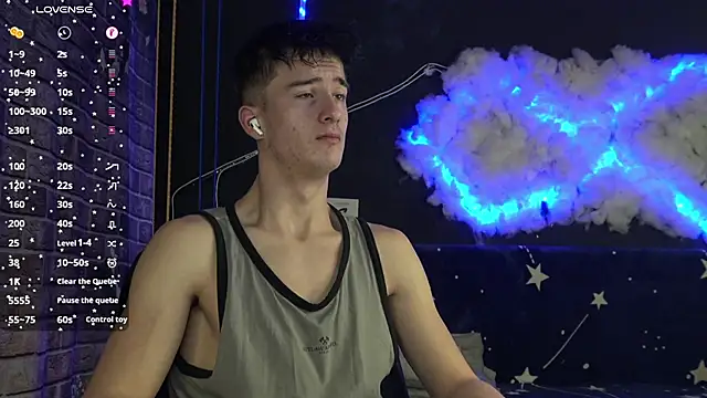 Snapshot of SirReed chatting on December 2025 03:59:02 AM SirReed online show from December 2025 03:59:02 AM