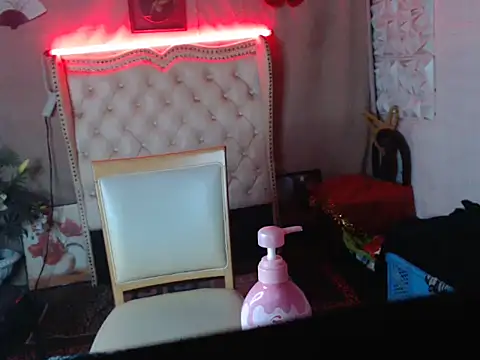 Snapshot of miss_laila_ chatting on October 2025 10:10:02 AM miss laila online show from October 2025 10:10:02 AM