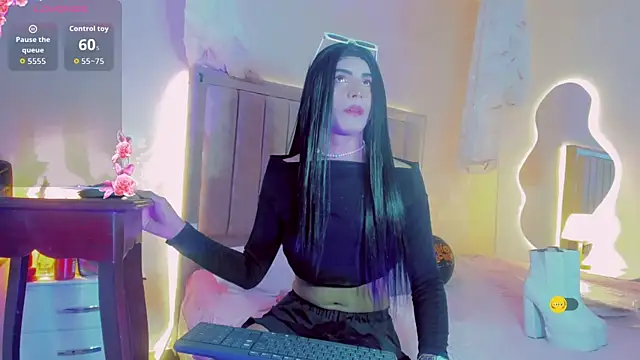 Daniela sanchezx online show from October 2025 07:10:02 PM