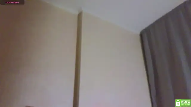 Snapshot of KittenFang chatting on April 2026 08:24:02 PM KittenFang online show from April 2026 08:24:02 PM