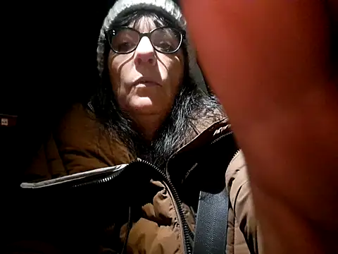 Snapshot of honey47 chatting on January 2026 04:43:02 PM honey47 online show from January 2026 04:43:02 PM