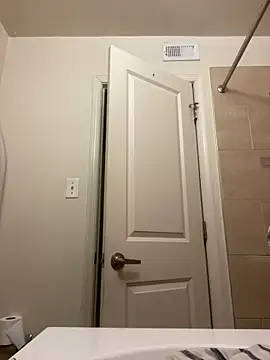 vonybac123 online show from March 2026 12:01:02 AM