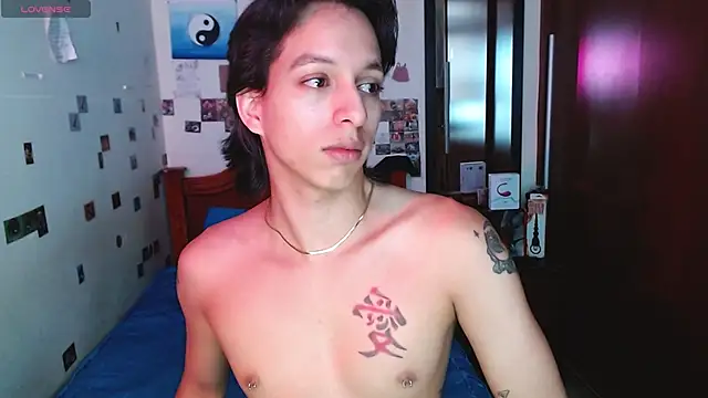 DannyPhantom555 online show from October 2025 05:53:02 PM