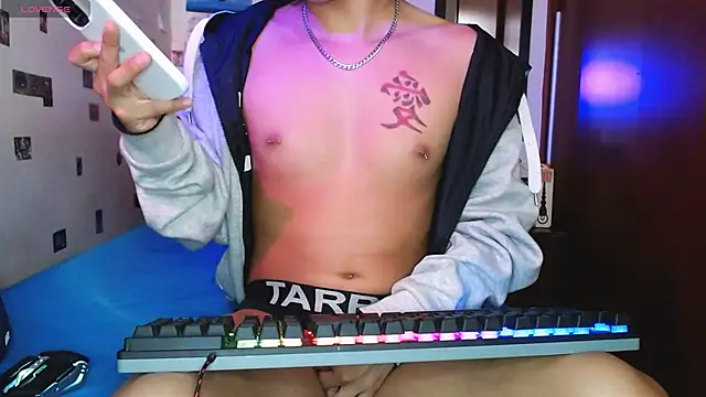 DannyPhantom555 online show from March 2026 08:35:02 PM