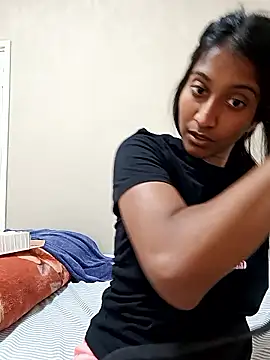 Snapshot of Ghetto_Gurl_06 chatting on November 2025 03:12:02 PM Ghetto Gurl 06 online show from November 2025 03:12:02 PM