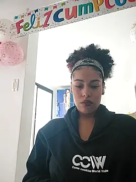 Snapshot of delaylacruz chatting on October 2025 12:46:01 PM delaylacruz online show from October 2025 12:46:01 PM