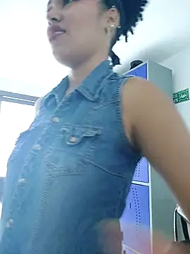 Snapshot of delaylacruz chatting on October 2025 08:31:02 PM delaylacruz online show from October 2025 08:31:02 PM