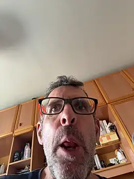 gigolobcn online show from May 2026 03:05:02 PM