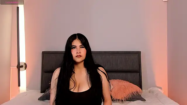 Emma  clark  online show from July 2026 07:54:02 PM