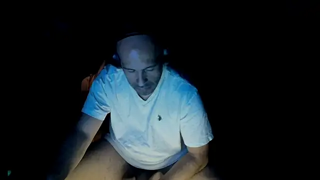 Snapshot of LeeCox chatting on January 2025 10:11:01 AM LeeCox online show from January 2025 10:11:01 AM