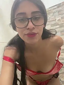 Snapshot of MiaRossel chatting on September 2025 12:05:02 PM MiaRossel online show from September 2025 12:05:02 PM