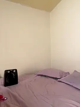 Snapshot of Zara_Bel chatting on October 2025 06:57:02 PM Zara Bel online show from October 2025 06:57:02 PM