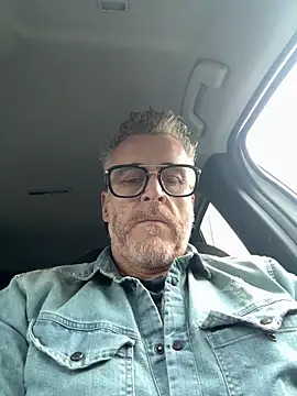 Axl hot online show from May 2026 03:41:01 PM