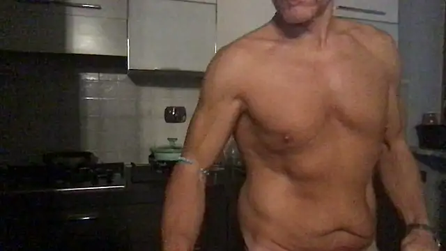 Axl hot online show from July 2026 09:25:02 PM