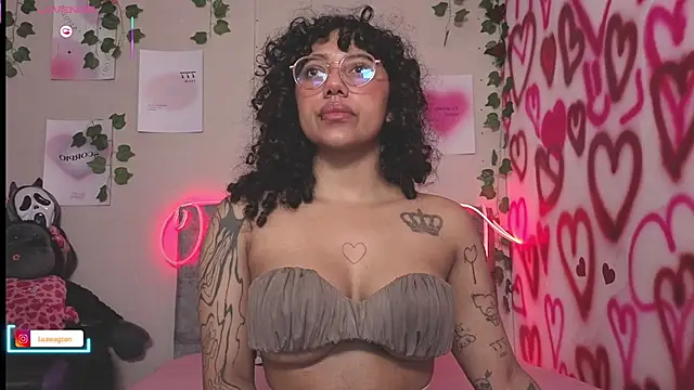 LuckySwagson online show from November 2025 01:04:02 AM