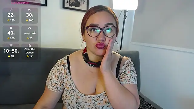 Snapshot of Paris_boobsbbw chatting on October 2025 09:23:01 PM Paris boobsbbw online show from October 2025 09:23:01 PM