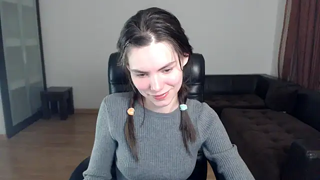 Snapshot of AmelieReve chatting on September 2025 04:34:02 PM AmelieReve online show from September 2025 04:34:02 PM