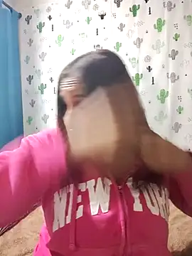 Snapshot of Avannay chatting on December 2025 01:11:01 AM Avannay online show from December 2025 01:11:01 AM