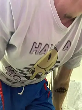 Fubinha online show from October 2025 01:22:01 AM