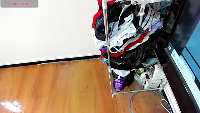 Britany montiel online show from April 2026 07:06:01 PM