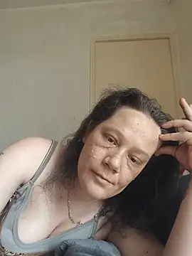 zeousseelphie online show from May 2026 01:07:02 PM