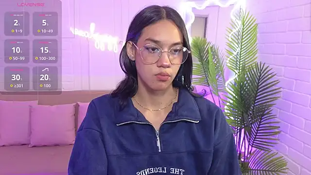 artemiss tay online show from October 2025 07:11:02 PM