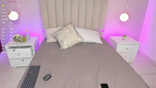 Dani rosse  online show from September 2025 12:51:02 PM