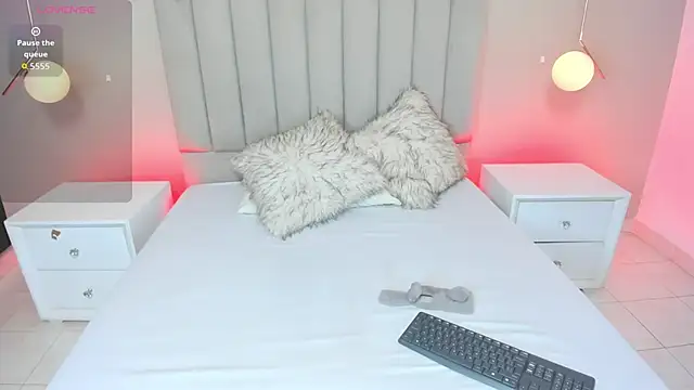 Dani rosse  online show from November 2025 02:41:01 PM