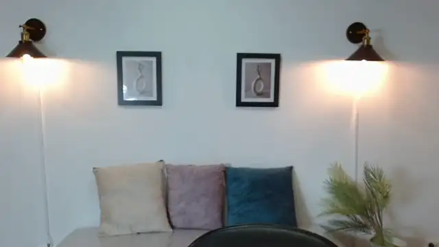 Evanss lx online show from April 2026 07:04:02 PM