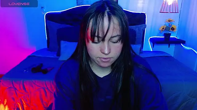 Snapshot of Eymmy_24 chatting on September 2025 02:37:02 AM Eymmy 24 online show from September 2025 02:37:02 AM