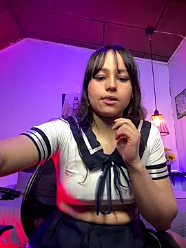 Snapshot of Eymmy_24 chatting on October 2025 09:59:02 AM Eymmy 24 online show from October 2025 09:59:02 AM