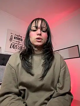 Snapshot of Eymmy_24 chatting on October 2025 02:41:01 AM Eymmy 24 online show from October 2025 02:41:01 AM