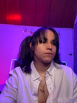 Snapshot of Eymmy_24 chatting on November 2025 03:39:01 AM Eymmy 24 online show from November 2025 03:39:01 AM