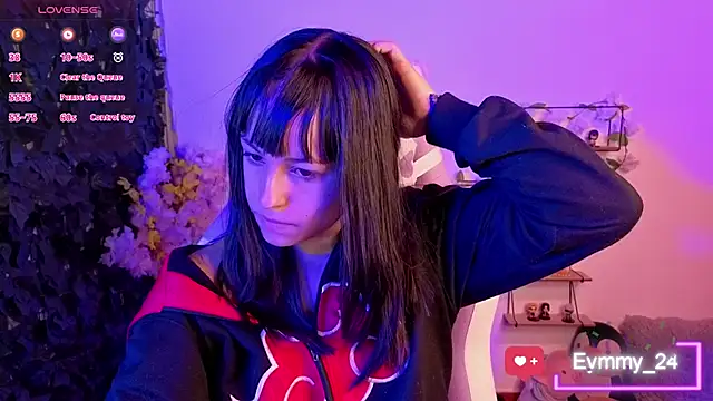 Snapshot of Eymmy_24 chatting on February 2026 11:02:02 PM Eymmy 24 online show from February 2026 11:02:02 PM