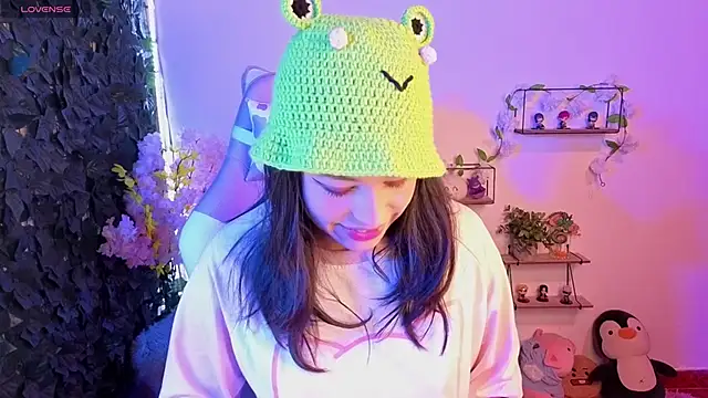 Snapshot of Eymmy_24 chatting on March 2026 01:53:02 AM Eymmy 24 online show from March 2026 01:53:02 AM