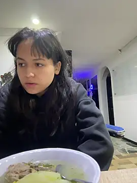 Snapshot of Eymmy_24 chatting on March 2026 04:51:02 AM Eymmy 24 online show from March 2026 04:51:02 AM