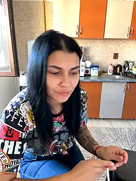 MiaKiittyy online show from September 2025 01:47:01 PM