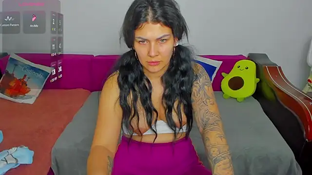 Snapshot of MiaKiittyy chatting on January 2026 05:37:01 PM MiaKiittyy online show from January 2026 05:37:01 PM