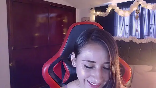 Snapshot of Sofia-mel chatting on October 2025 03:47:02 PM Sofia-mel online show from October 2025 03:47:02 PM