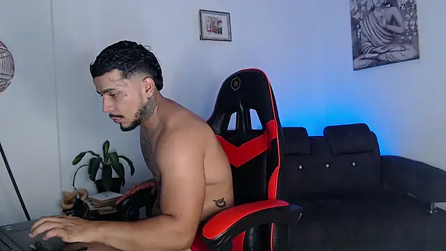 DeimonOficial online show from May 2026 11:31:01 PM