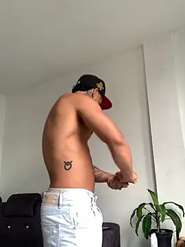 DeimonOficial online show from May 2026 12:53:02 PM