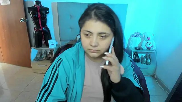 Snapshot of TifanyAmazinng chatting on December 2025 12:42:02 PM TifanyAmazinng online show from December 2025 12:42:02 PM