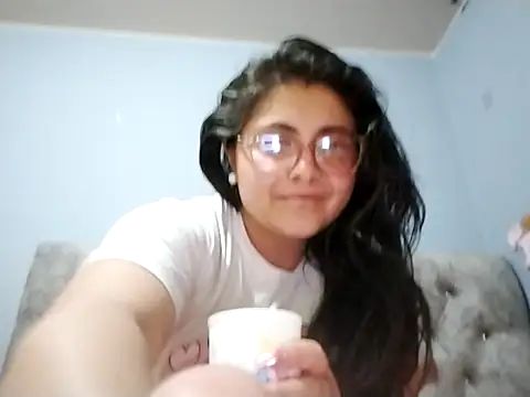 Snapshot of TifanyAmazinng chatting on December 2025 12:27:02 AM TifanyAmazinng online show from December 2025 12:27:02 AM