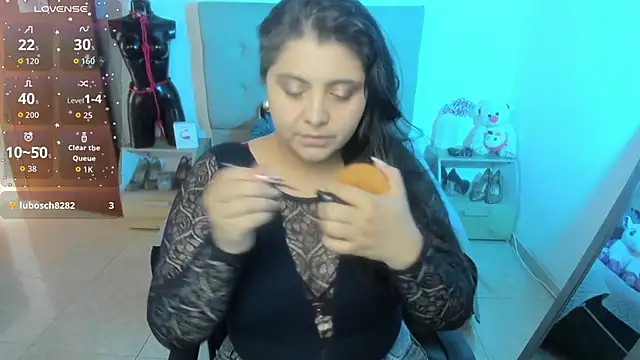 Snapshot of TifanyAmazinng chatting on December 2025 12:33:02 PM TifanyAmazinng online show from December 2025 12:33:02 PM