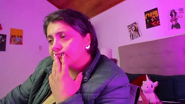 Snapshot of TifanyAmazinng chatting on February 2026 12:22:02 PM TifanyAmazinng online show from February 2026 12:22:02 PM