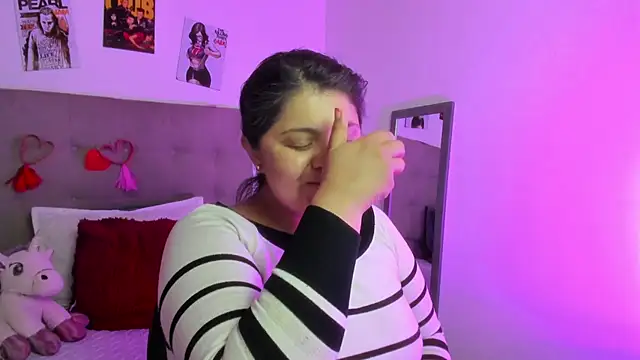 Snapshot of TifanyAmazinng chatting on February 2026 12:46:01 PM TifanyAmazinng online show from February 2026 12:46:01 PM