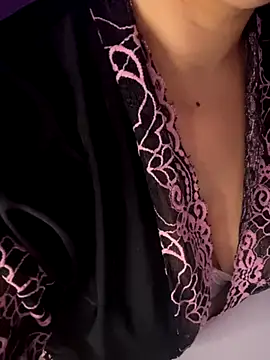 Snapshot of damadanoit3ee chatting on October 2025 11:17:02 PM damadanoit3ee online show from October 2025 11:17:02 PM