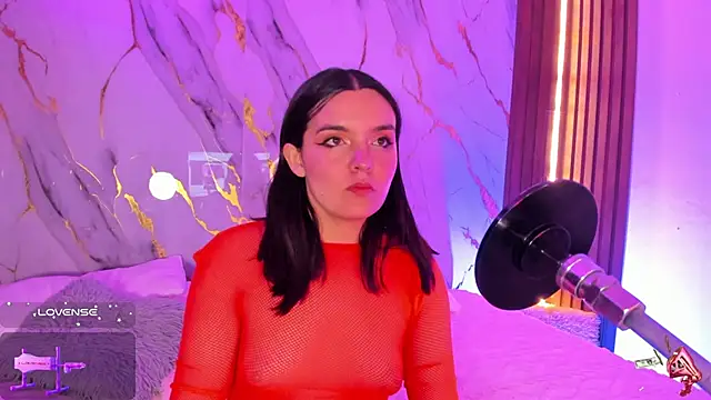 Snapshot of alicecute77 chatting on October 2025 02:26:01 AM alicecute77 online show from October 2025 02:26:01 AM