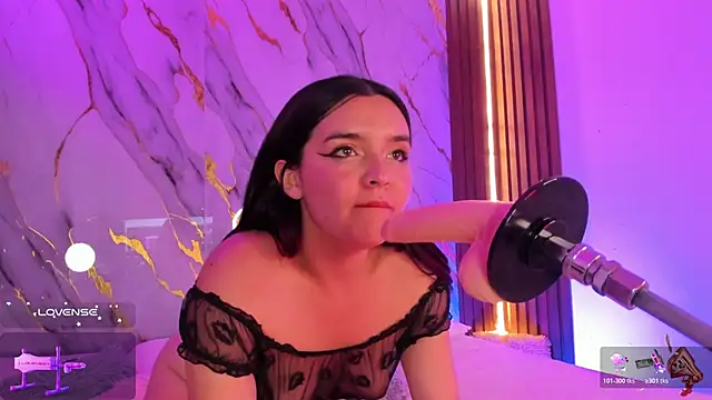 Snapshot of alicecute77 chatting on October 2025 02:47:02 AM alicecute77 online show from October 2025 02:47:02 AM