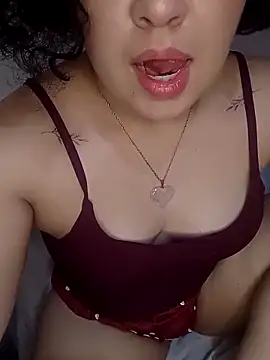 Snapshot of Silkenfeet21 chatting on March 2026 02:39:02 AM Silkenfeet21 online show from March 2026 02:39:02 AM